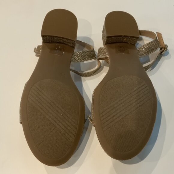 Easy Spirit Ginova flat sandal in gold mesh fabric, size 9 1/2 never worn - Picture 5 of 6